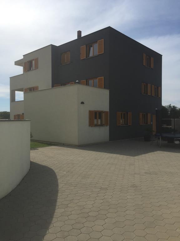 פאז'אנה Villa Palatium I מראה חיצוני תמונה